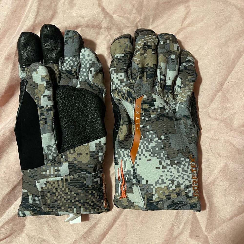 Sitka Downpour Goretex Gloves